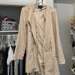 Very nice rain jacket!!